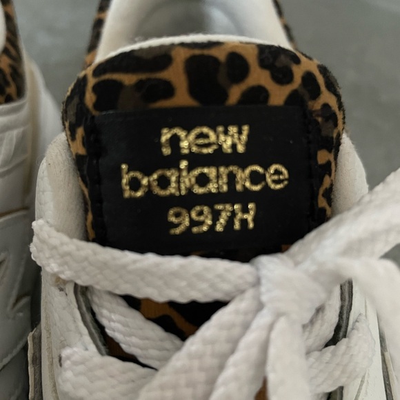 New Balance 997H Athletic Shoe - Big Kid - White / Leopard Size 7 (8/8.5 women) - Picture 8 of 8